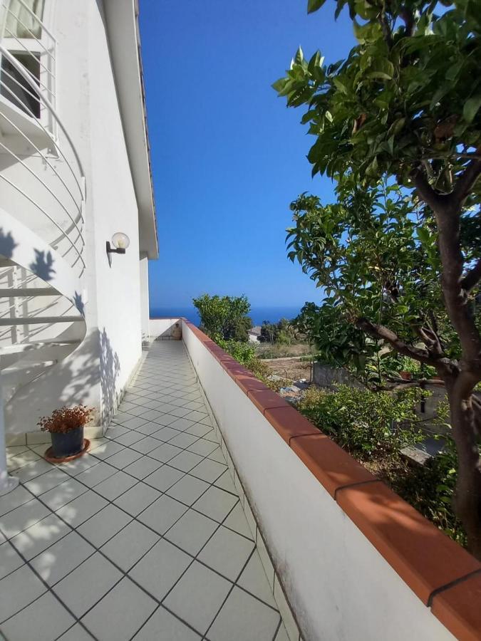 Bbq House Apartment Sanremo Bagian luar foto