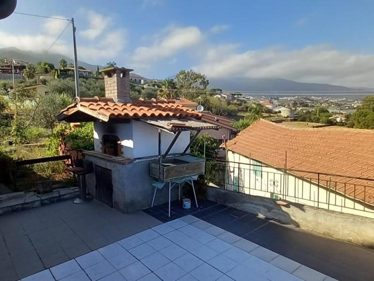 Bbq House Apartment Sanremo Bagian luar foto